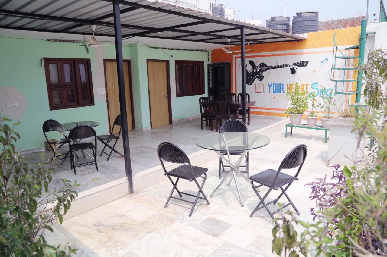 Shanti Residency Nuova Delhi Esterno foto