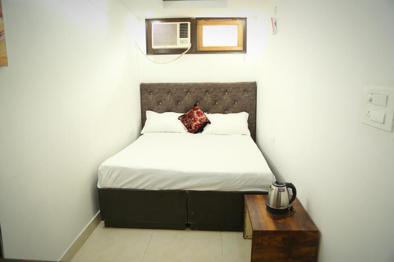 Shanti Residency Nuova Delhi Esterno foto