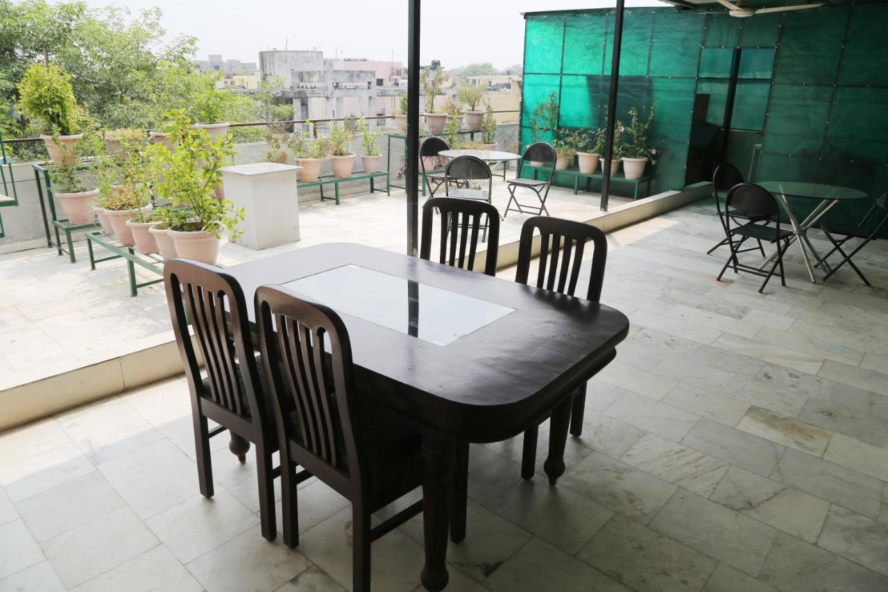 Shanti Residency Nuova Delhi Esterno foto