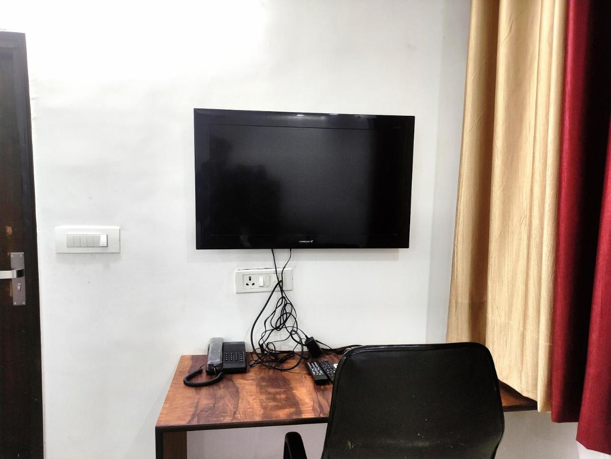 Shanti Residency Nuova Delhi Esterno foto