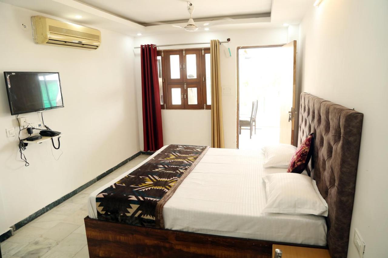 Shanti Residency Nuova Delhi Esterno foto