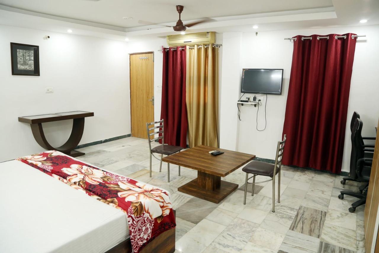 Shanti Residency Nuova Delhi Esterno foto