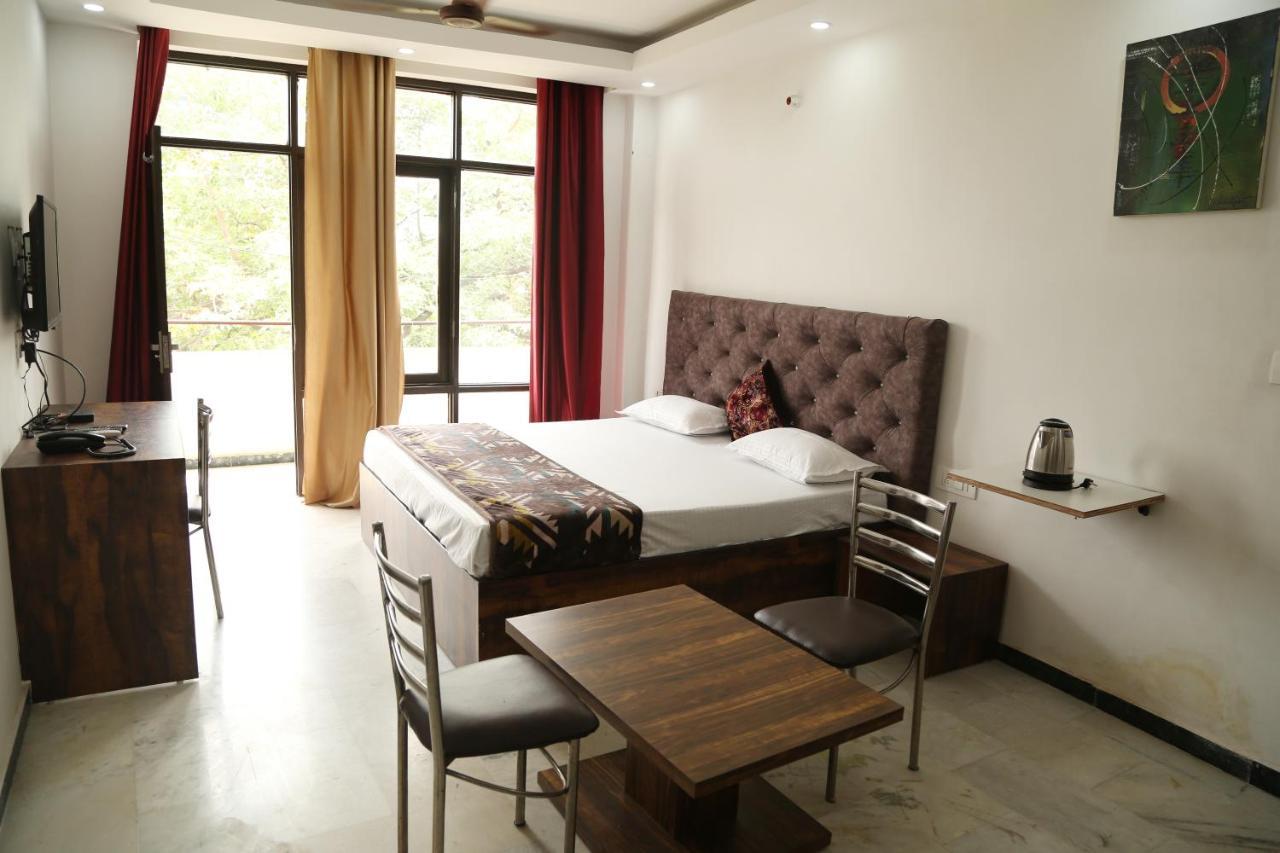 Shanti Residency Nuova Delhi Esterno foto